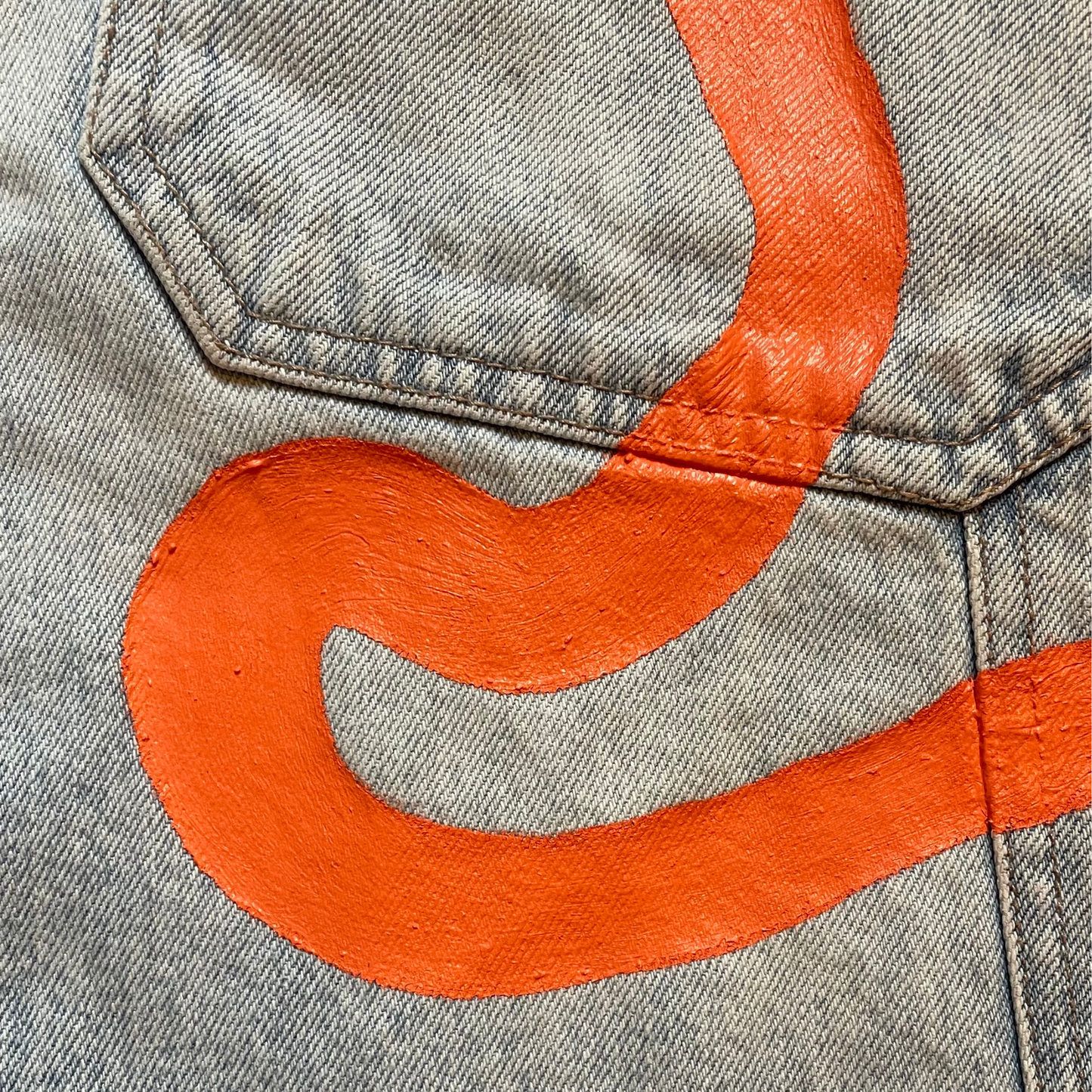 SHORT ONE LINE ORANGE